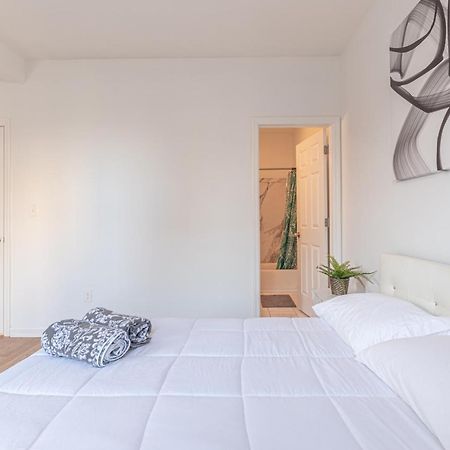 泽西Tranquil Town House With Parking And Laundry - Just 25 Minutes To Time Square!别墅 外观 照片