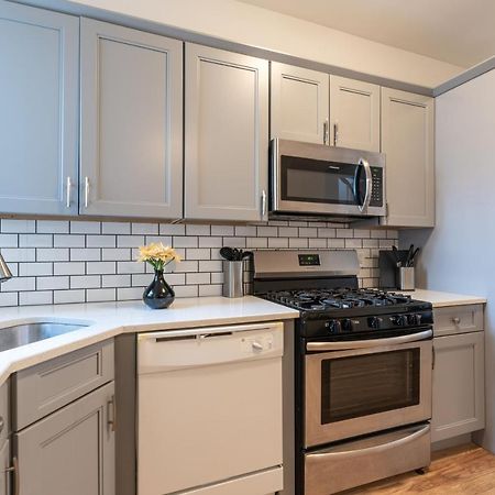 泽西Tranquil Town House With Parking And Laundry - Just 25 Minutes To Time Square!别墅 外观 照片