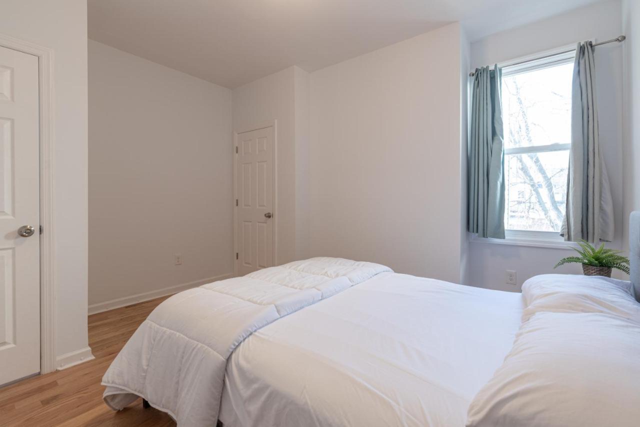 泽西Tranquil Town House With Parking And Laundry - Just 25 Minutes To Time Square!别墅 外观 照片