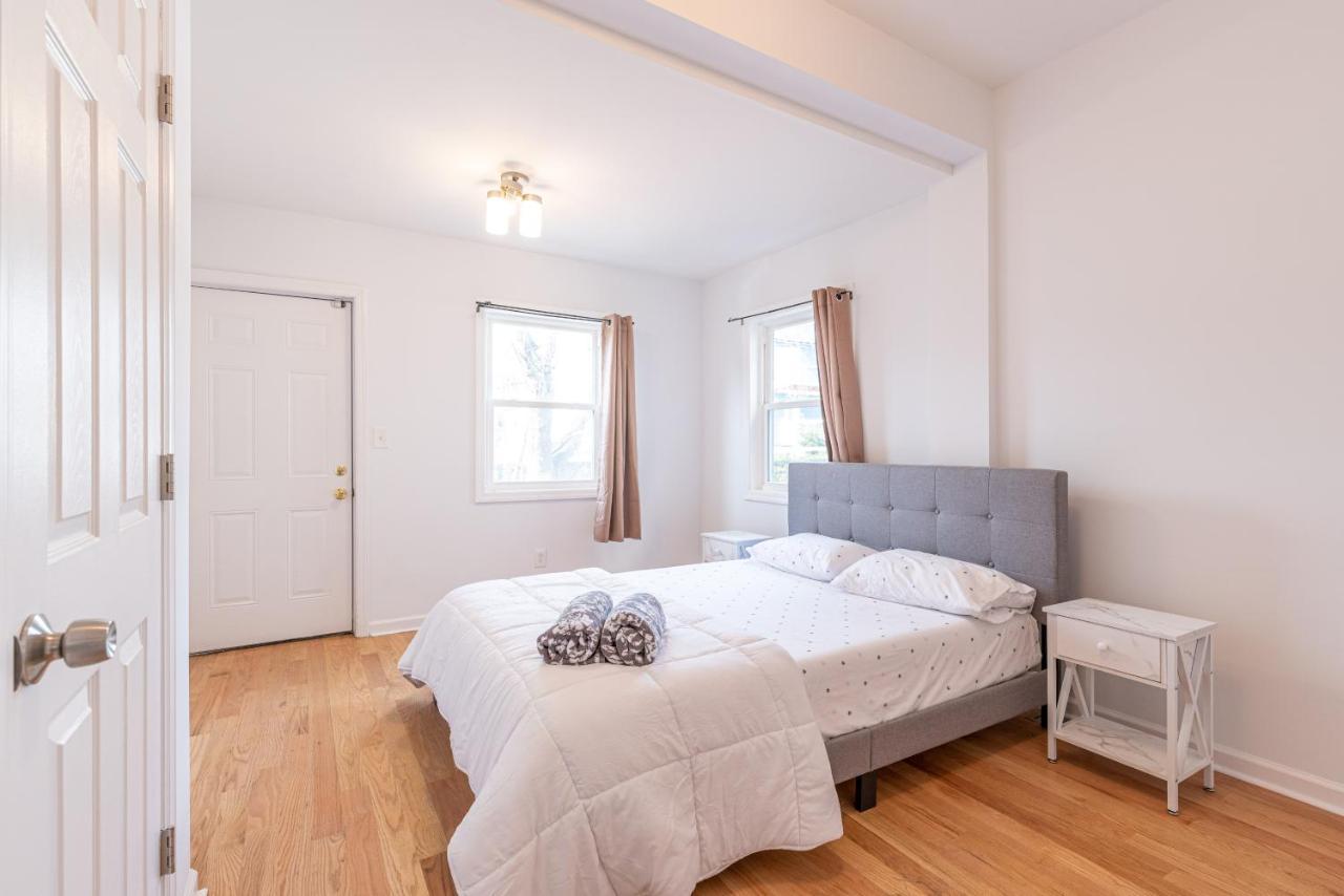 泽西Tranquil Town House With Parking And Laundry - Just 25 Minutes To Time Square!别墅 外观 照片
