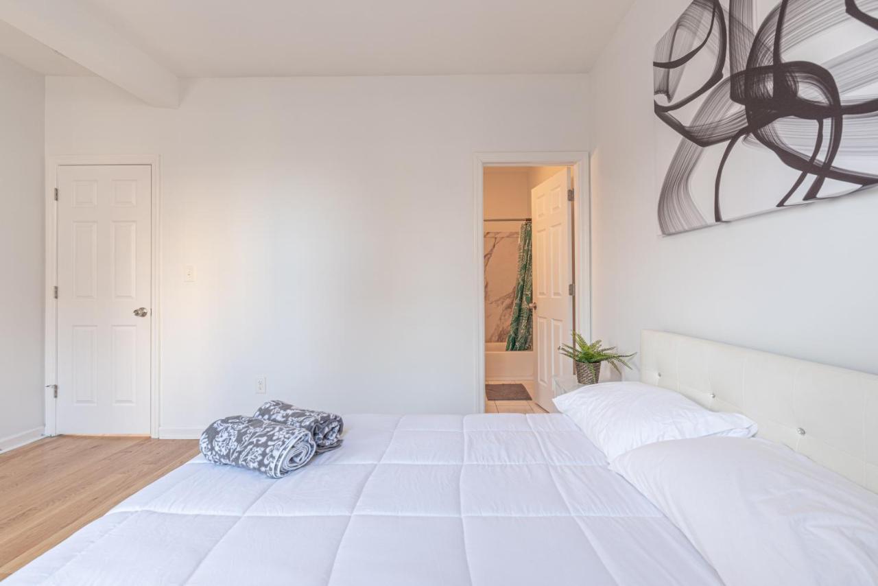 泽西Tranquil Town House With Parking And Laundry - Just 25 Minutes To Time Square!别墅 外观 照片